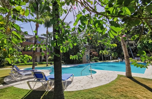 El Batey Apartment | Stylish 1BR Terrace Steps to Beach & Pools Free Weekly Maid Service