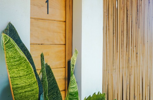 San Juan Apartment | Stylish Couple’s Villa with plunge in private pool & Fast WIFI