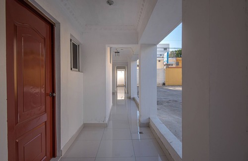 Corales del Sur Apartment | Sunset Single Room Near Airport Wi-Fi & Parking