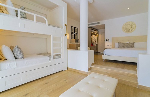 Bavaro Hotel | Swimout Family Junior Suite at Princess Family Club Bavaro! All Inclusive!