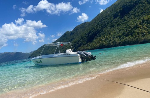 Samana Boat Rental | te llevamos a visitar las playas mas hermosas de nuestra provincia