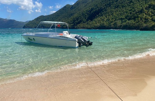 Samana Boat Rental | te llevamos a visitar las playas mas hermosas de nuestra provincia