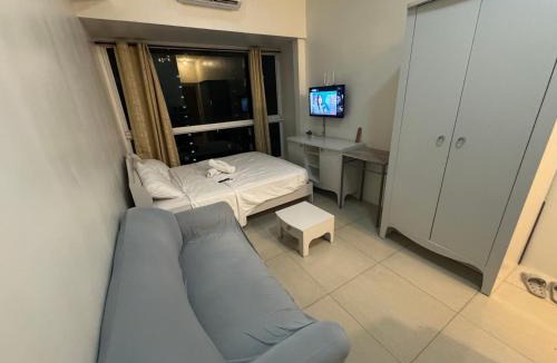 Legazpi Village Hotel | The Beacon Makati