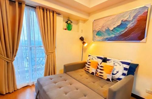 A. Bonifacio Apartment | The Celandine Residences with Cities Skylines View