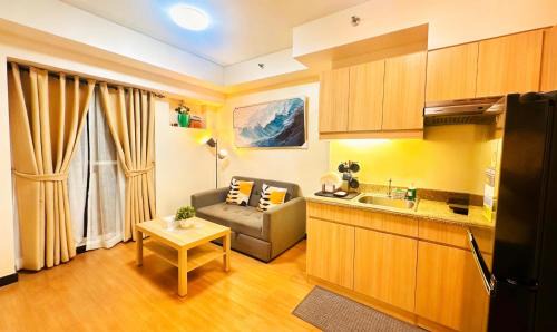 A. Bonifacio Apartment | The Celandine Residences with Cities Skylines View