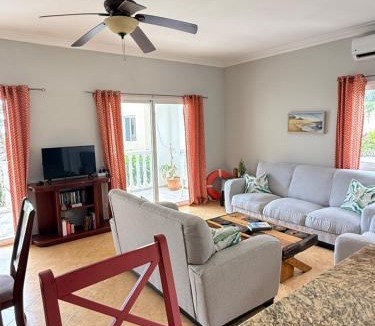 Samana Apartment | The Cove Apartments