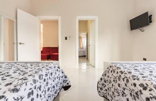 Montellano Villa | The Green Palms 5 Bedroom villa with pool/garden