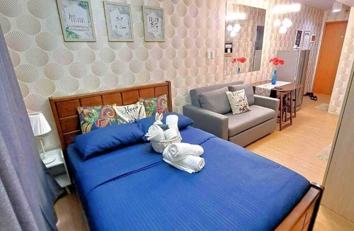 Tagaytay Condo | This modern condo is located in the middle of everything Tagaytay has to offer.
