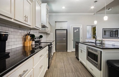 Oklahoma City House | Tranquil Backyard, Clean Open-Concept, Fresh Decor, Great Location, Nice Kitchen