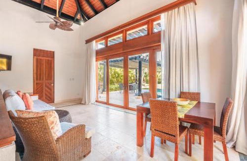 Punta Cana House | Tranquil bungalow with picuzzi at Green Village CC