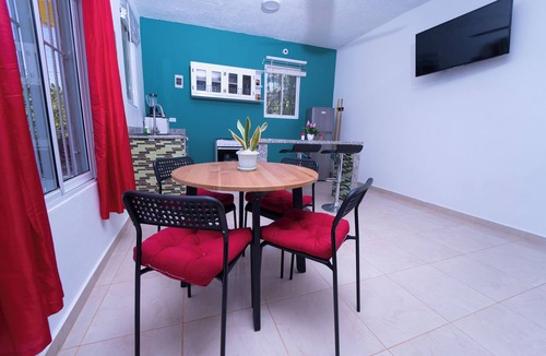 Samana Apartment | TROPICAL CHARM/BBQ/WI-FI/PARKING/JACUZZI.