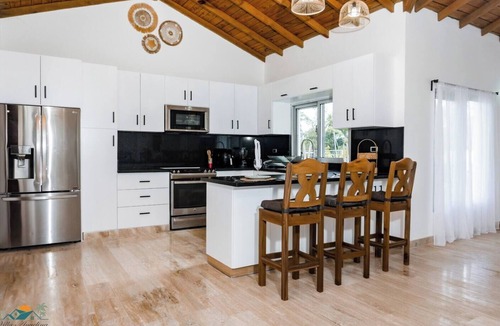 Sanchez Villa | Tropical Retreat with Private Pool in Samaná for families and Groupsnn
