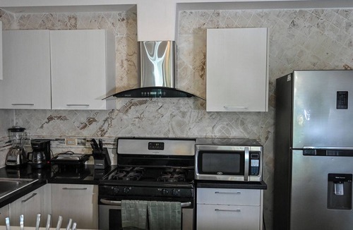 Playa Bibijagua House | Upscale 2BR Near Bibijagua Beach | Walk to Sand