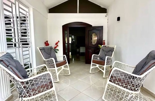 Sanchez House | Villa Abuela Samaná 4BR w/Jacuzzi