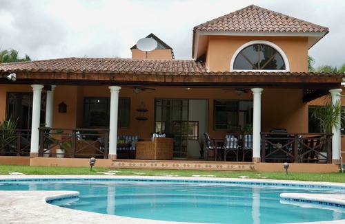 Guayacanes Villa | Villa Aurora JuanDolio-GuavaBerry-3BR-4Bds-6Px-WiFi-BBQ-Pool