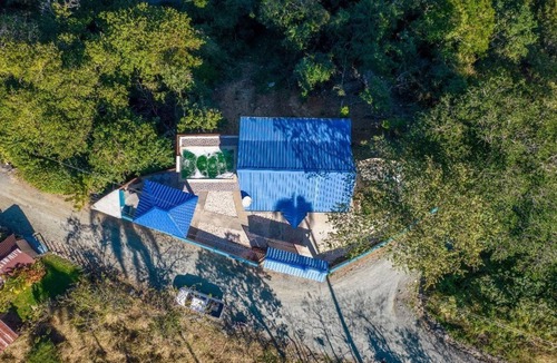 Jarabacoa Villa | Villa Azul in Jarabacoa, a mountain refuge, next to the Yaque River.