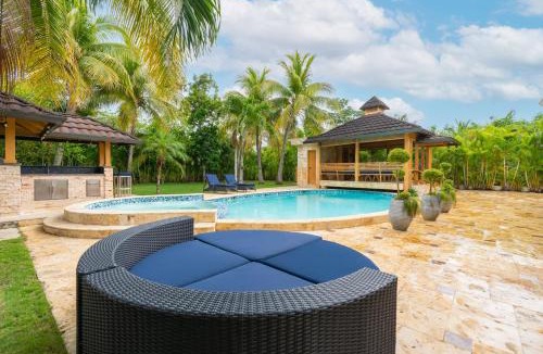 Villas Del Mar Villa | Villa en Juan Dolio Piscina privada y Gazebo