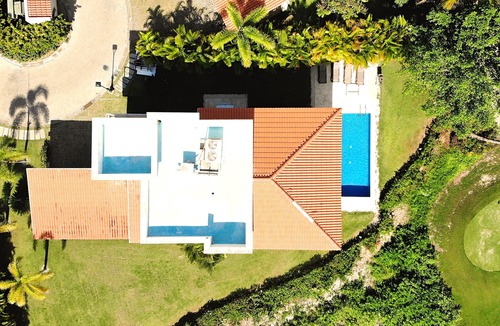 Bavaro Villa | Villa Lagoon Iberostar 4 BDR, 8 guests, great pool, Wi-Fi, Bavaro beach, golf.