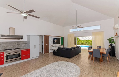 Playa Chiquita Villa | Villa Ocean Dream 3BR Oasis and guesthouse