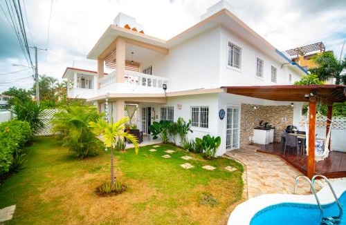 Dominicus Villa | Villa Pauline