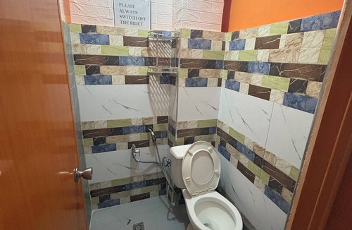 Pagsanjan Bed & Breakfast | Villa Seresa Room B: 5 minutes to the town square of Pagsanjan, Laguna!