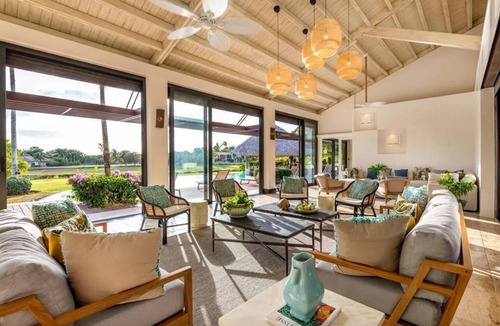 Las Palmas Villa | Villa with 6 bedrooms |Pool |Jacuzzi |Service included |Golf view