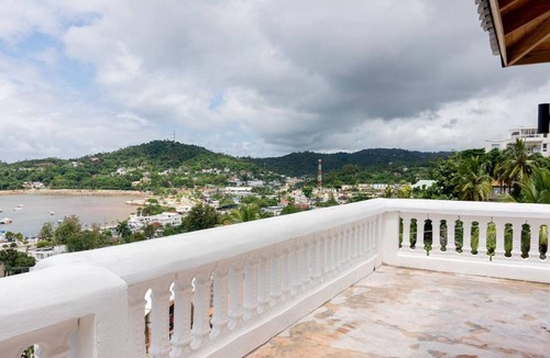 Barrio La Fortaleza Vieja Apartment | Villas Hillside apt 3