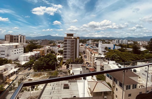 Santiago Province Apartment | Vintage luxury on the 9th floor of Rialto, downtown Santiago