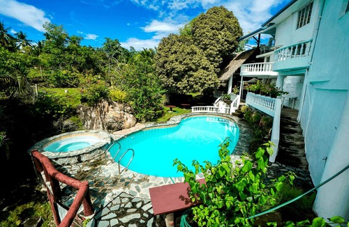 Baclayon House | Watson Residence w/Private pool, Billiards, and Tennis Court