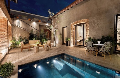 San Carlos House | Welcome to Casa del Orfebre circa 1525, a jewel from the past.
