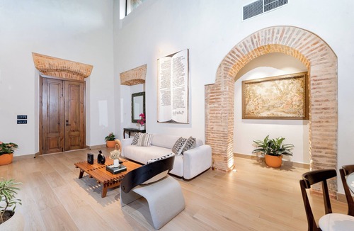 San Carlos House | Welcome to Casa del Orfebre circa 1525, a jewel from the past.