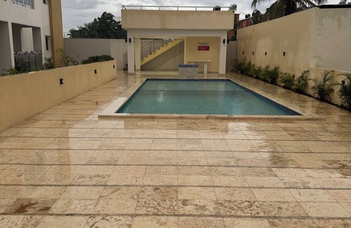 Villa Hermosa Apartment | Welcoming 3-bedroom apartment with AC in Villa Hermosa