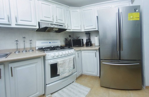 Santo Domingo Este Apartment | Winter-FamilyF King Bed Hot Water Wifi Iconic City