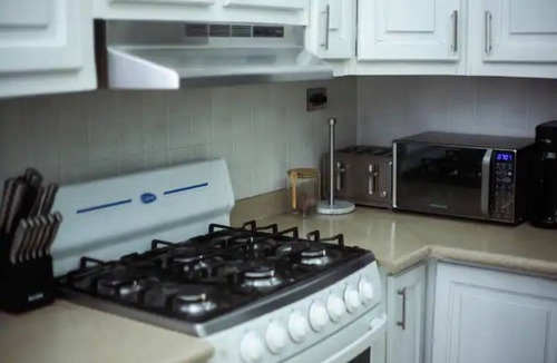 Santo Domingo Este Apartment | Winter-FamilyF King Bed Hot Water Wifi Iconic City