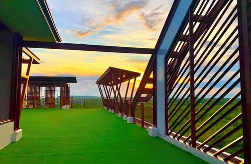 Dauis Condo | with balcony condo unit, near white beaches with pool, gym & breathtaking views