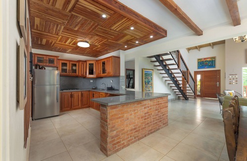 Constanza Villa | Wonderful and Artful 4-bedroom villa in Jarabacoa perfect for relaxing stays
