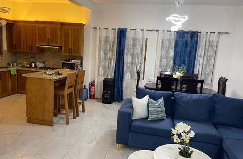 La Vega Province Villa | Wonderful Villa 15 pers, Perfect for family enjoyment. BBQ, swimming pool, jacuzzi