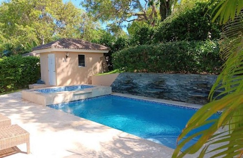 Urbanizacion Tavarez Villa | You, your buddy and 2 chicas in a guest-friendly villa with private pool/jacuzzi