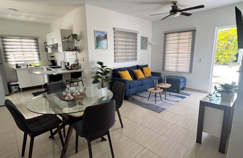 Veron House | Your Home Away from Home – Cozy 2-Bedroom in a Peaceful Setting