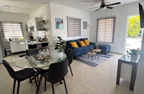 Veron House | Your Home Away from Home – Cozy 2-Bedroom in a Peaceful Setting