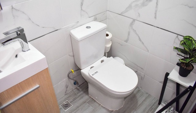 1 Bed Apartment, floor 5