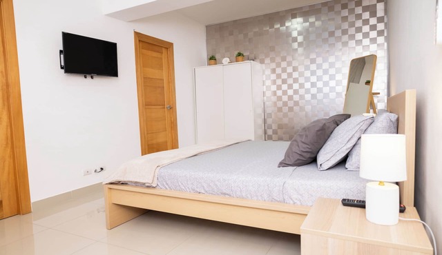 1 Bed Apartment, floor 7