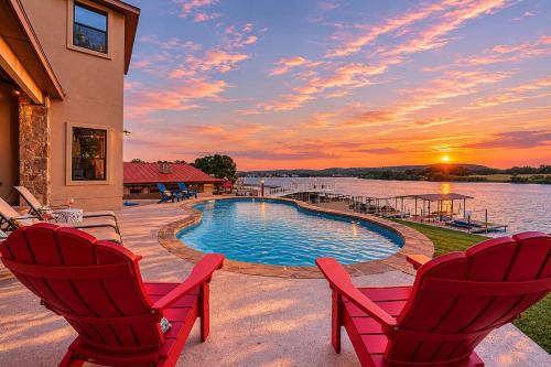 119 Christopher Concierge Services Available in Kingsland