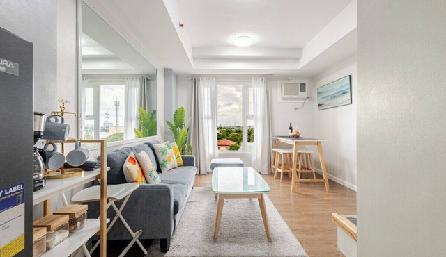 1BR Cainta Condo Near Pasig-Pool and Parking