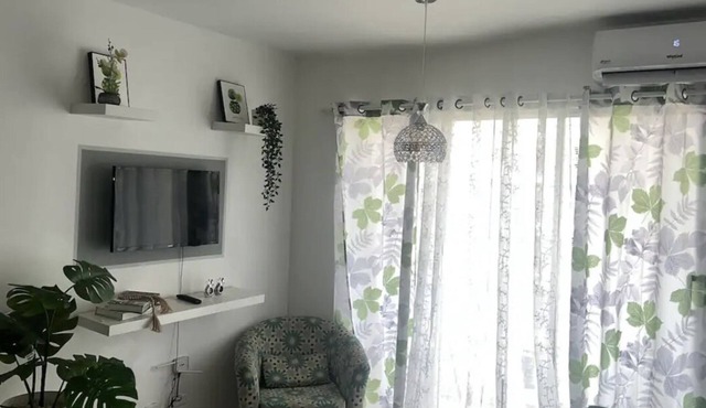 2-bedroom apartment in wonderful Santo Domingo Este with AC