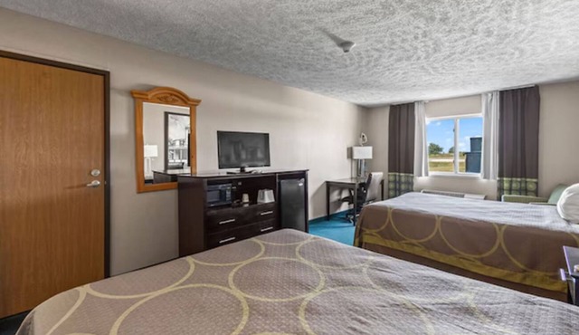 2 Units | El Paso Modern Stay | Clean Comfort & Easy Access to Bloomington in El Paso