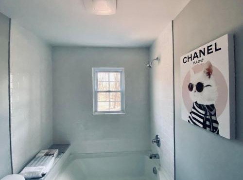 23 COMFORT AND LUXURY 3 BR 2 BA House in Southington