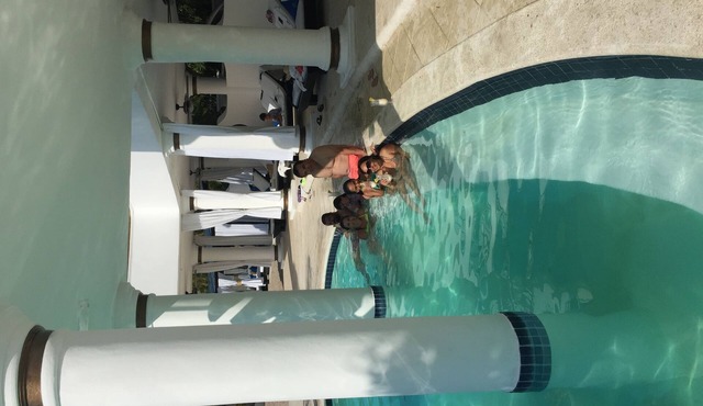 3 - 4 Bdrm Villas w/Gold VIP All Inclusive