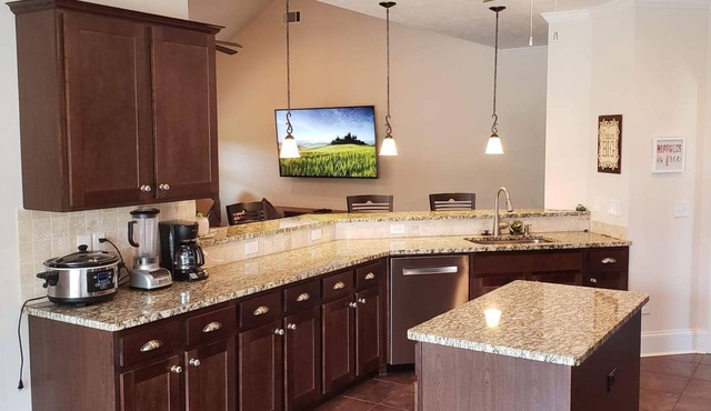 3 bed/2.5 baths, great neighborhood in North Augusta