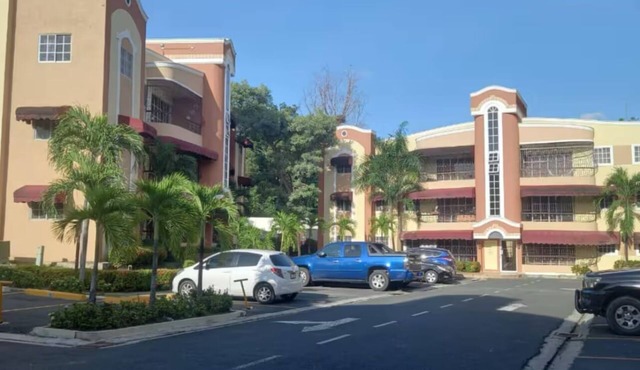 3-bedroom apartment in enchanting Santo Domingo with AC